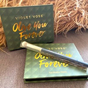 Violet Voss 12 eyeshadow pallet w/brush